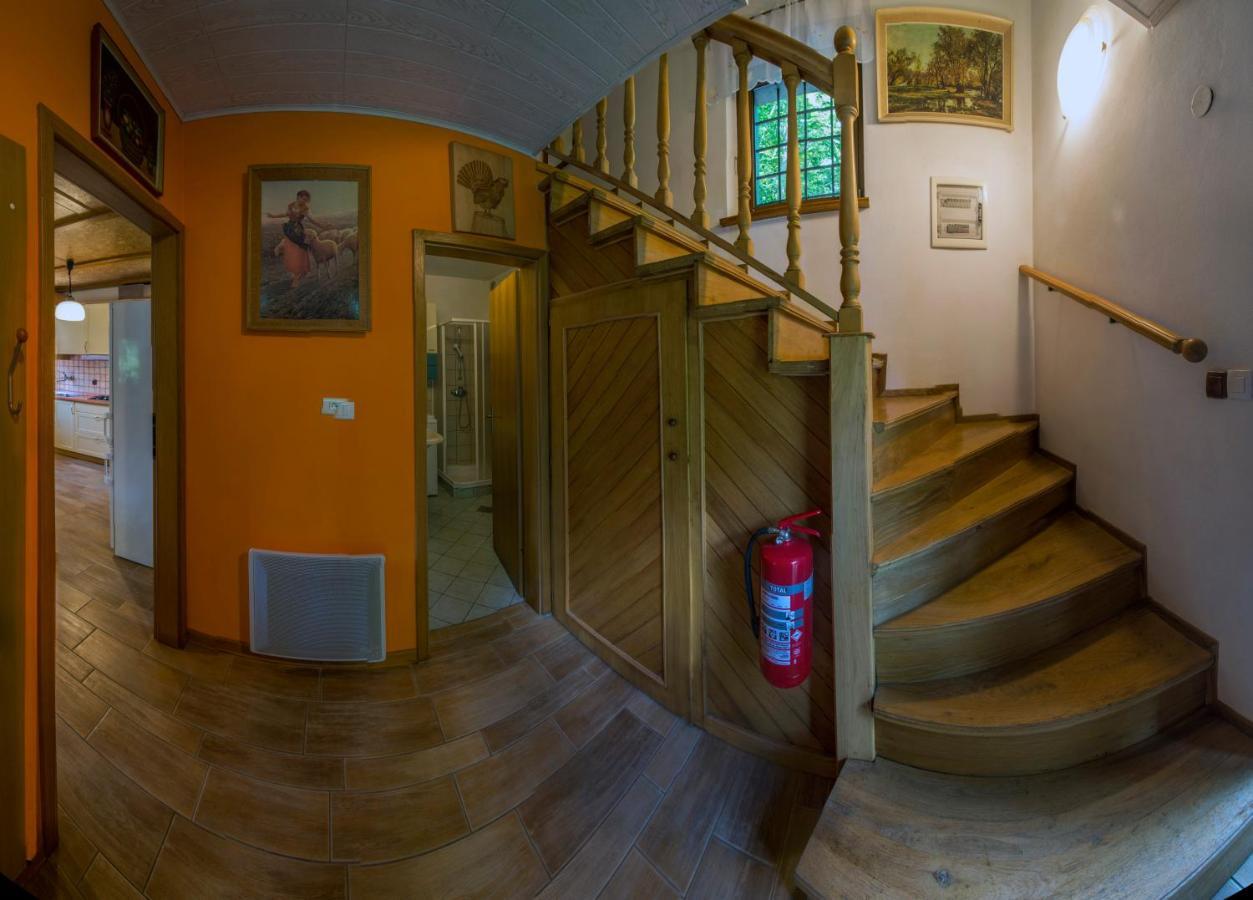 Lodge House Vodice Na Lazu